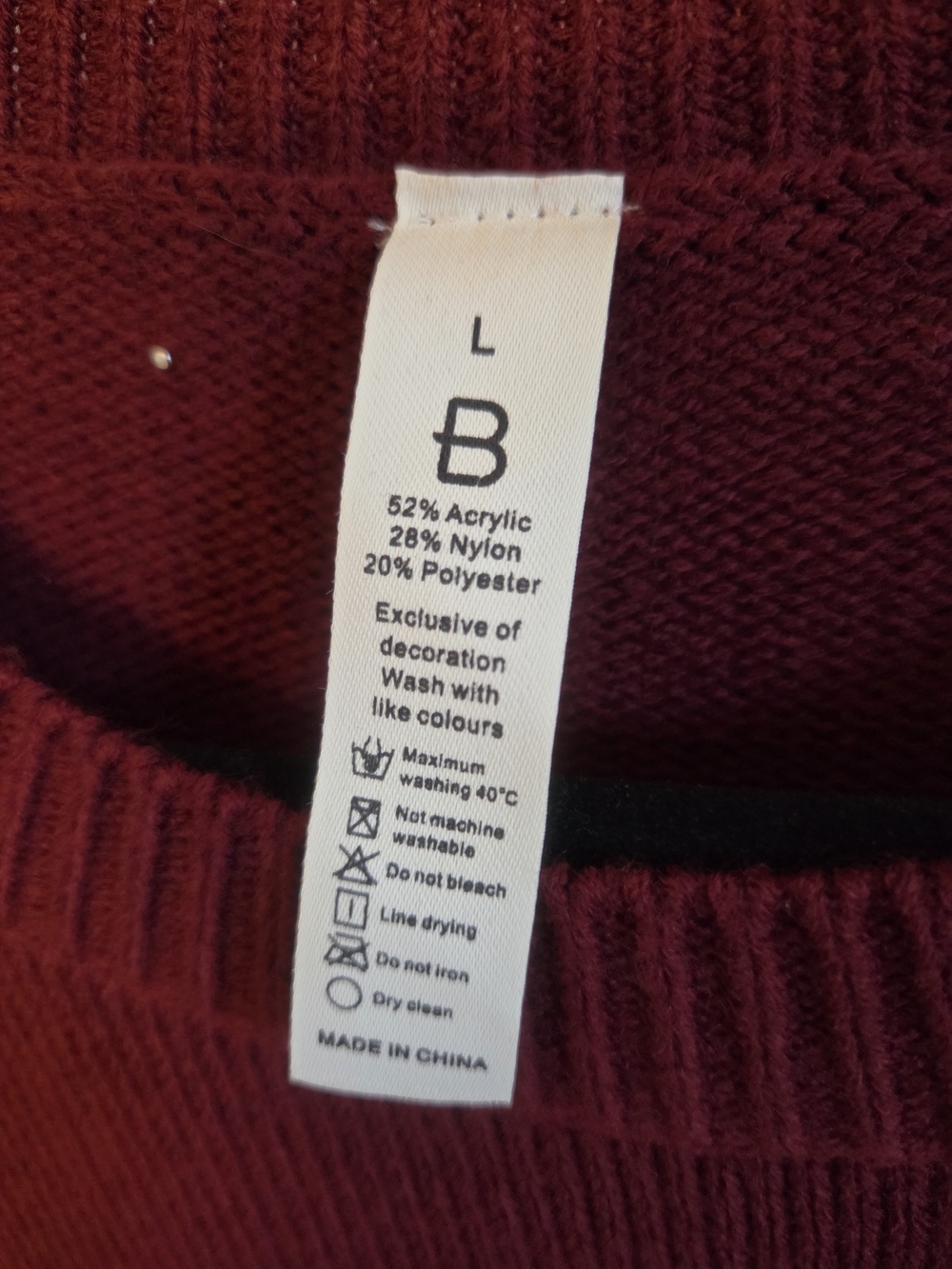 Pearl-Embellished Burgundy Knit Sweater - Picture 6 of 7